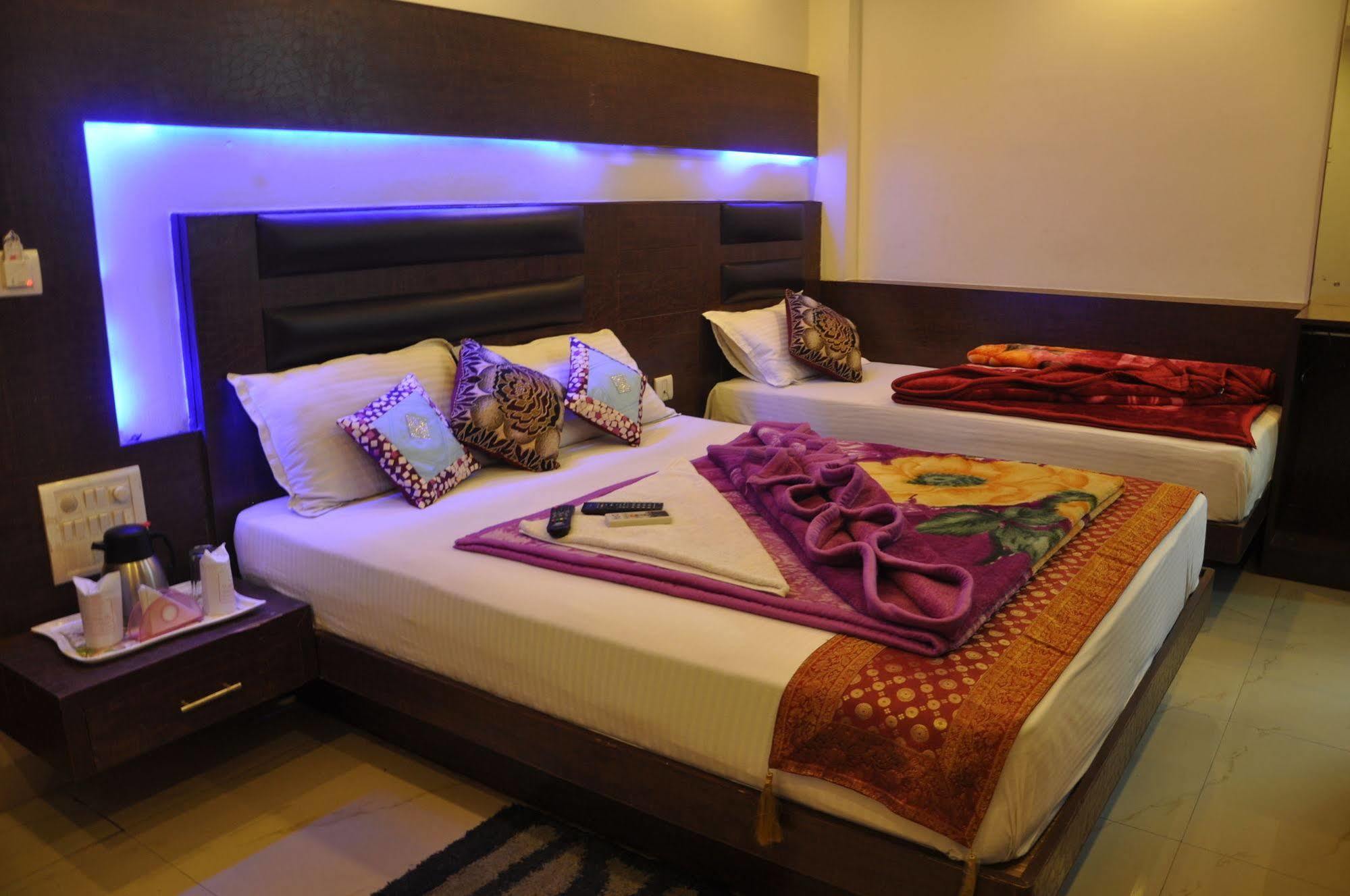 Hotel D Suites Dx Nowe Delhi Zewnętrze zdjęcie